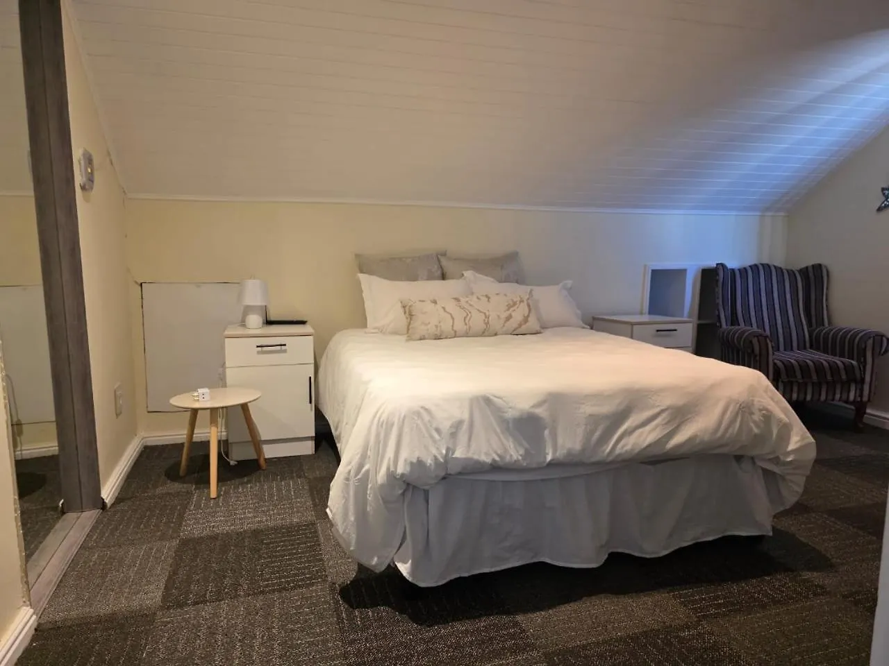 Heaven Hotel Cape Town Guest house